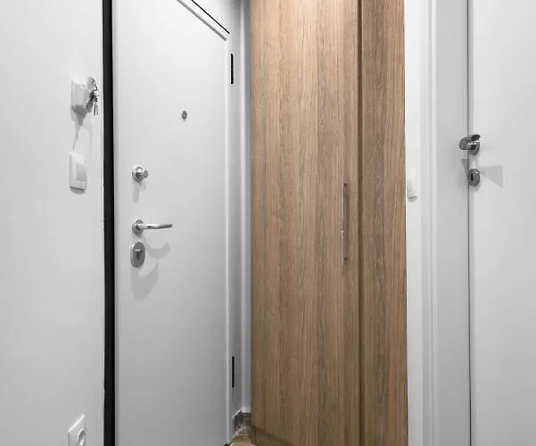 Penthouse Level 9, Nilie Hospitality Mgmt 塞萨洛尼基